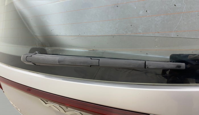 2022 KIA CARENS LUXURY PLUS 1.4 PETROL 6 STR, Petrol, Manual, 80,093 km, Rear Wiper