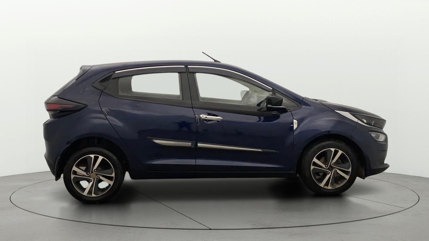 2022 Tata ALTROZ XZ DIESEL, Diesel, Manual, 72,495 km, Right Side View