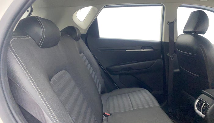 2022 KIA SONET HTK 1.2, Petrol, Manual, 27,304 km, Right Side Rear Door Cabin