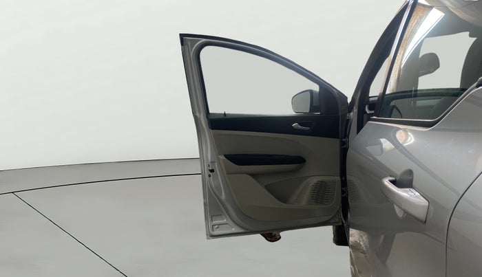 2020 Renault TRIBER RXZ, Petrol, Manual, 30,005 km, LHS Front Door