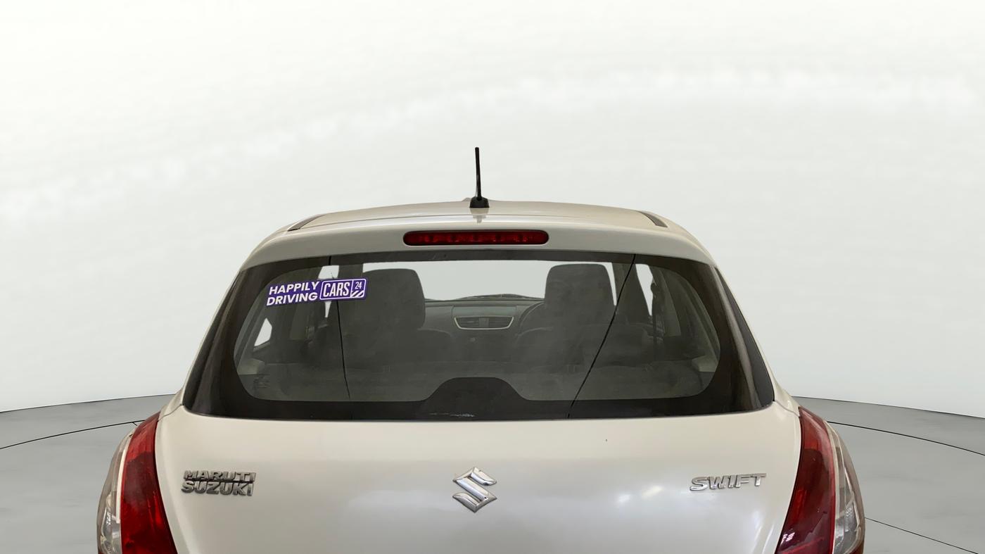 2015 Maruti Swift LXI, Petrol, Manual, 1,08,261 km, Rear Windshield