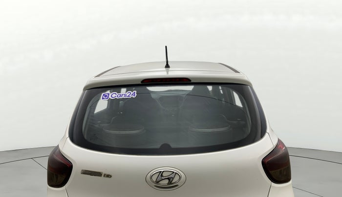 2017 Hyundai Grand i10 MAGNA 1.2 KAPPA VTVT, CNG, Manual, 52,056 km, Rear Windshield