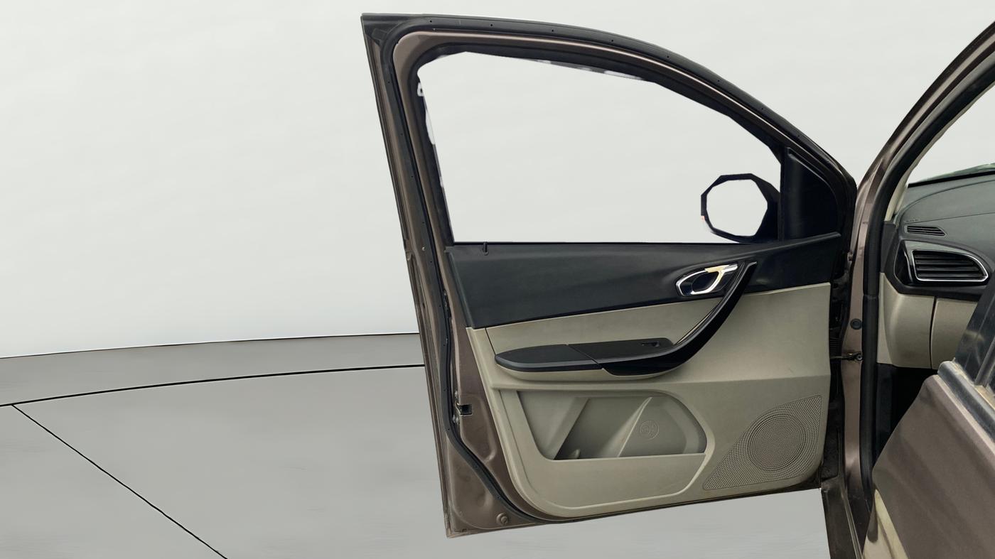 2018 Tata Tiago XZ PETROL, Petrol, Manual, 84,913 km, LHS Front Door