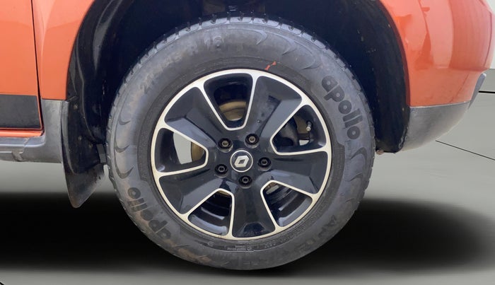 2017 Renault Duster RXS CVT, Petrol, Automatic, 50,487 km, Right Front Wheel