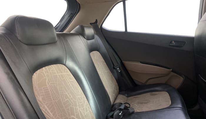 2015 Hyundai Grand i10 MAGNA 1.2 KAPPA VTVT, Petrol, Manual, 36,446 km, Right Side Rear Door Cabin