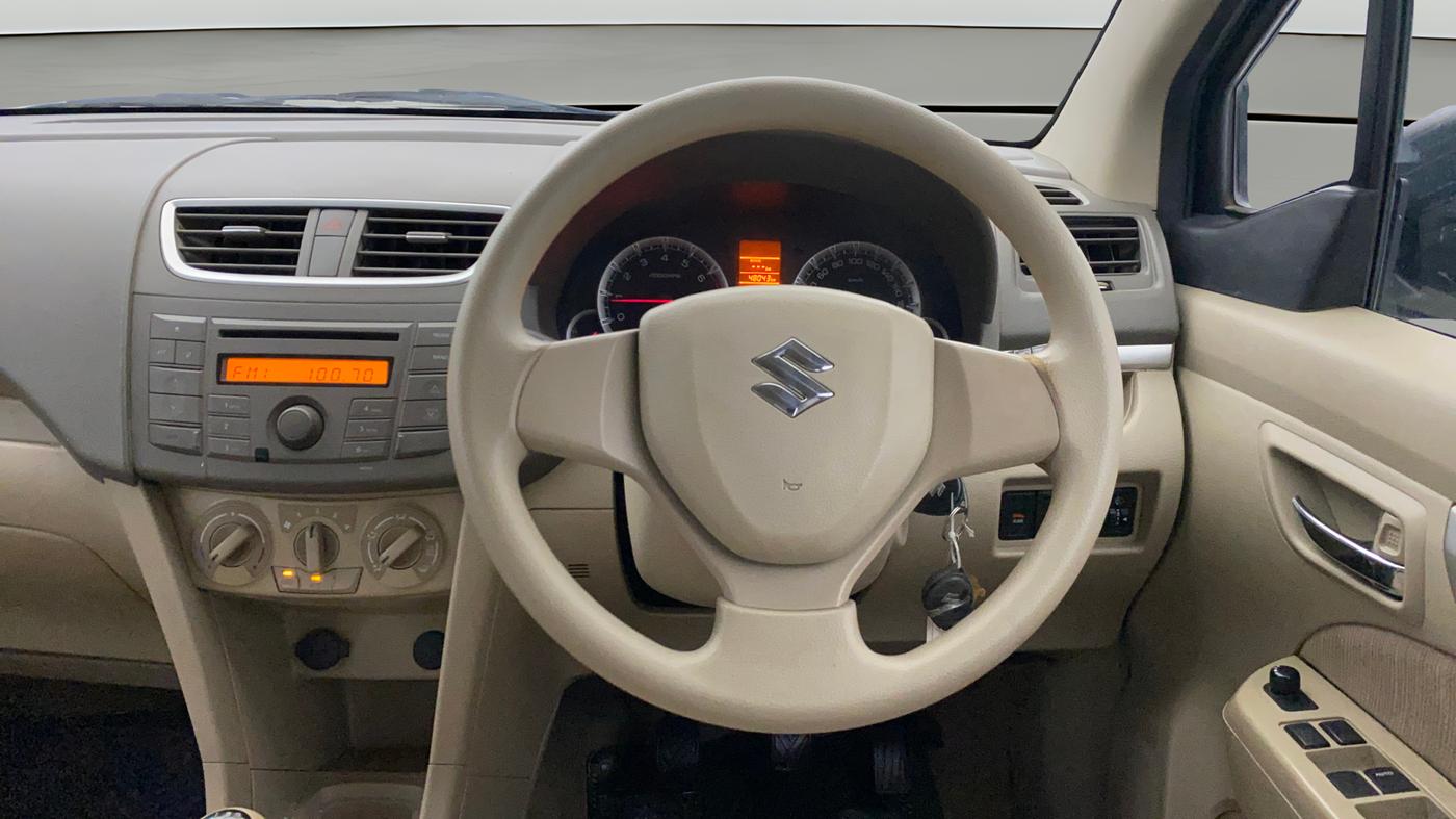 2014 Maruti Ertiga VXI, Petrol, Manual, 48,022 km, Steering Wheel Close Up