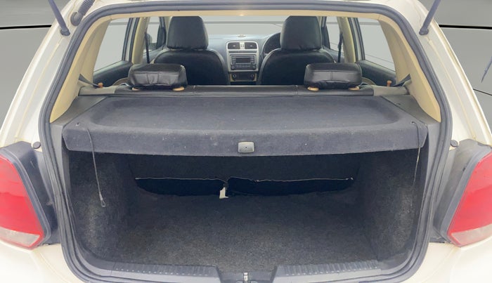 2017 Volkswagen Polo HIGHLINE1.2L, Petrol, Manual, 66,810 km, Boot Open Zoomed View