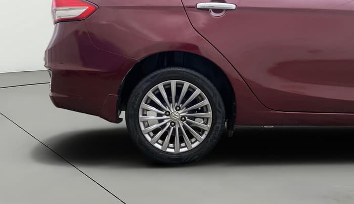 2017 Maruti Ciaz ALPHA  AT 1.4  PETROL, Petrol, Automatic, 1,24,569 km, Right Rear Wheel