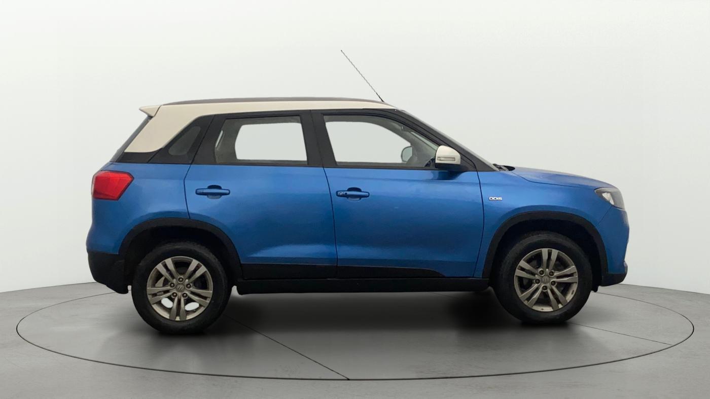 2017 Maruti Vitara Brezza ZDI PLUS DUAL TONE, Diesel, Manual, 83,346 km, Right Side View