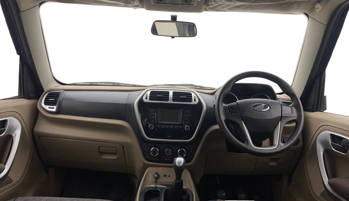 2017 Mahindra TUV300 T8, Diesel, Manual, 46,546 km, Dashboard