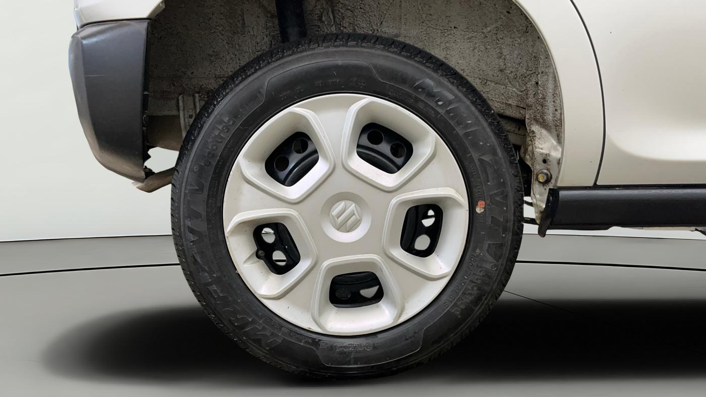 2022 Maruti S PRESSO VXI (O), Petrol, Manual, 2,798 km, Right Rear Wheel