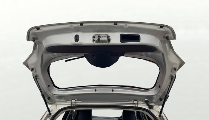 2017 Tata Tiago XZA PETROL, Petrol, Automatic, 77,082 km, Boot Door Open