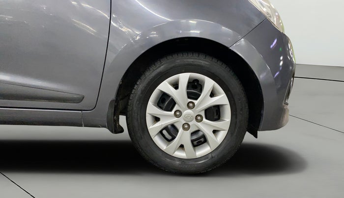 2015 Hyundai Grand i10 SPORTZ 1.2 KAPPA VTVT, Petrol, Manual, 43,450 km, Right Front Wheel