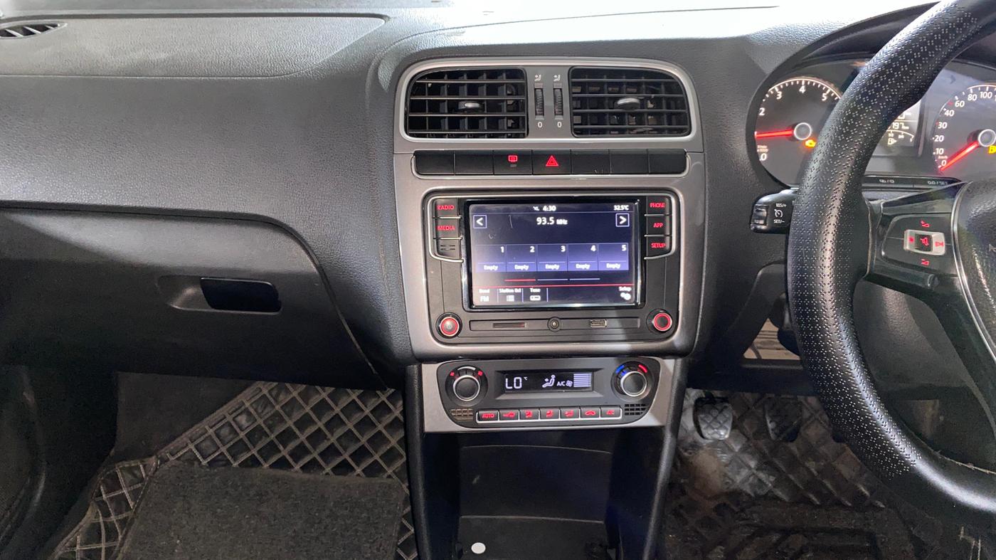 2018 Volkswagen Polo HIGHLINE PLUS 1.0 16 ALLOY, Petrol, Manual, 70,870 km, Air Conditioner