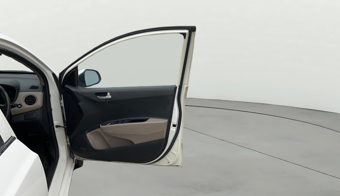 2014 Hyundai Grand i10 SPORTZ 1.2 KAPPA VTVT, Petrol, Manual, 99,524 km, RHS Front Door