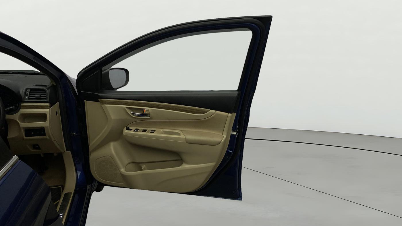 2021 Maruti Ciaz SIGMA 1.5 SHVS MT  PETROL, Petrol, Manual, 31,012 km, RHS Front Door
