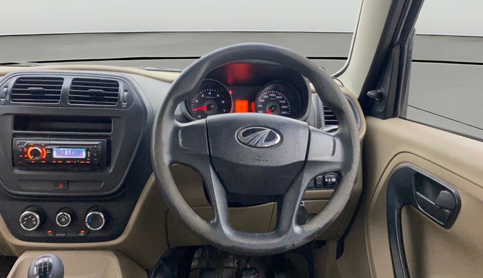2016 Mahindra TUV300 T4 PLUS, Diesel, Manual, 1,08,591 km, Steering Wheel Close Up