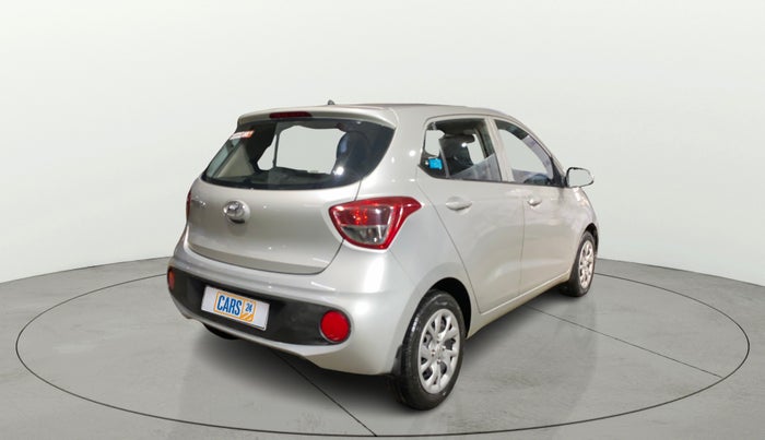 2018 Hyundai Grand i10 MAGNA 1.2 KAPPA VTVT, Petrol, Manual, 29,216 km, Right Back Diagonal