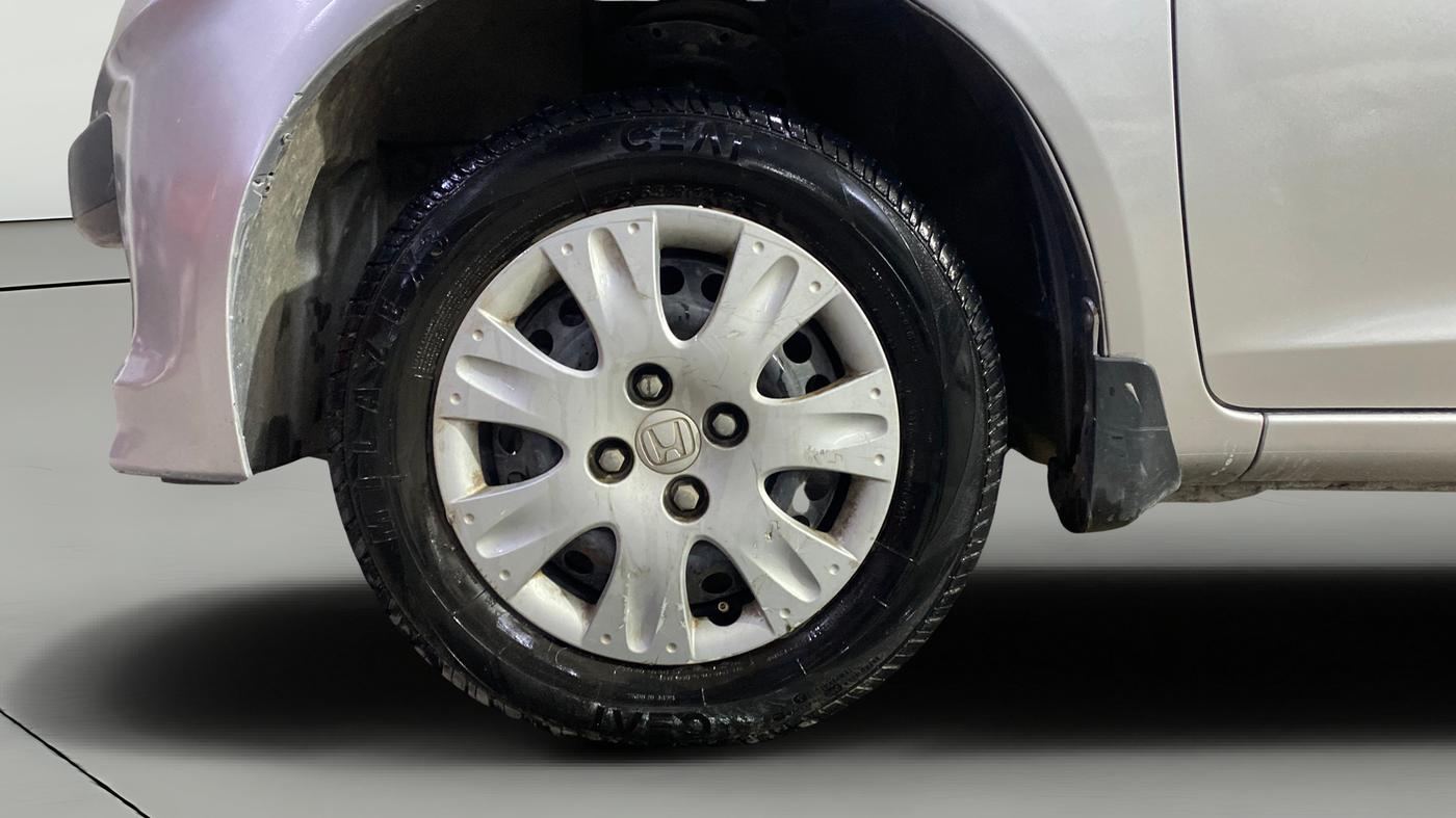 2013 Honda Brio S MT, Petrol, Manual, 85,005 km, Left Front Wheel