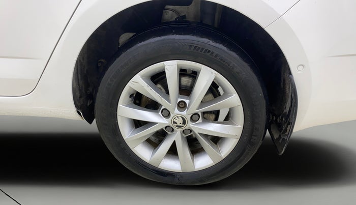 2019 Skoda Octavia L&K 1.8 TSI AT, Petrol, Automatic, 1,39,105 km, Left Rear Wheel