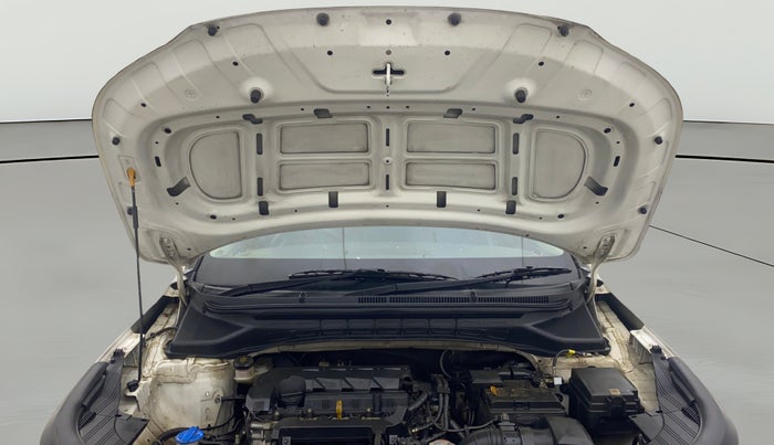 2023 KIA CARENS PRESTIGE 1.5 PETROL 7 STR, Petrol, Manual, 40,834 km, Open Bonet