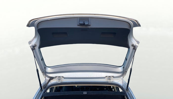 2017 Volkswagen Polo HIGHLINE1.2L, Petrol, Manual, 65,838 km, Boot Door Open