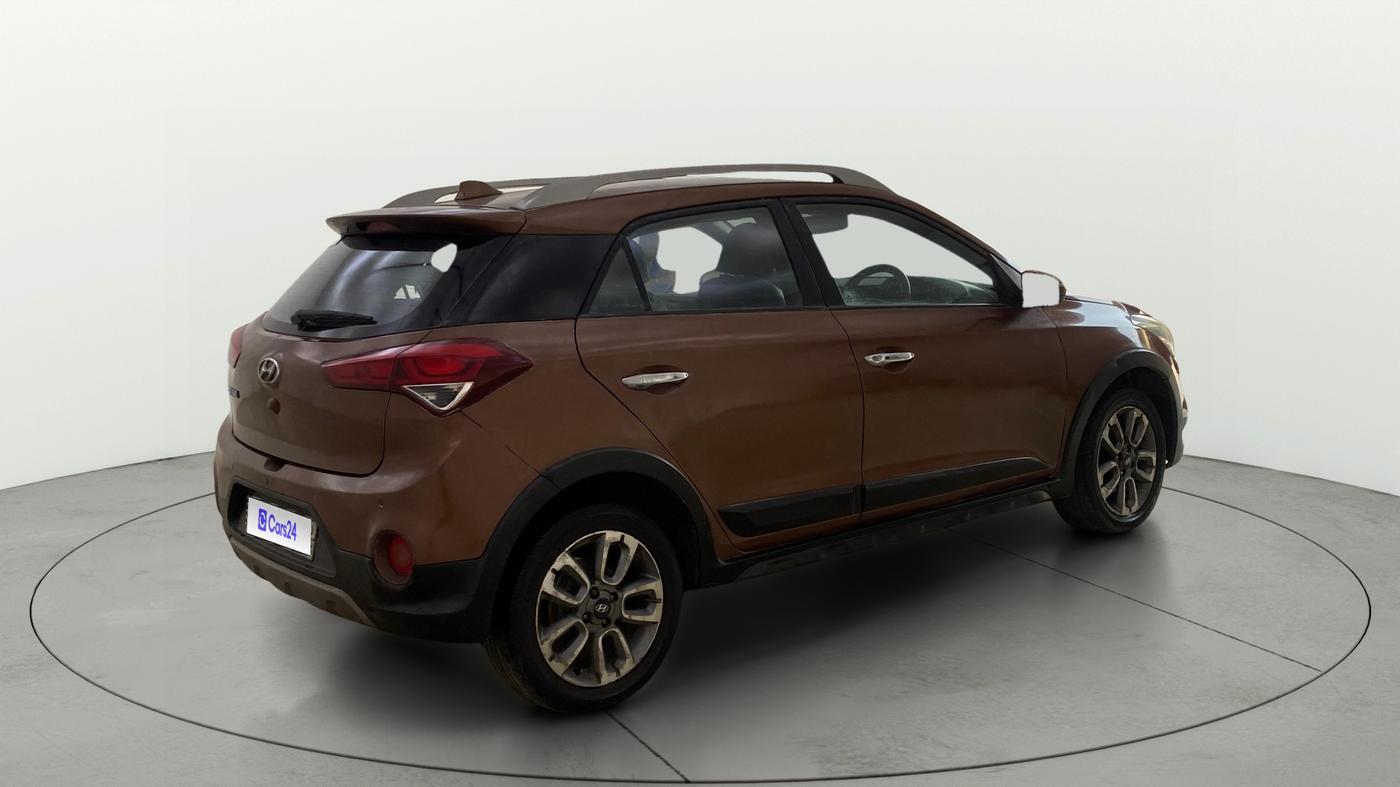 2015 Hyundai i20 Active 1.4 SX, Diesel, Manual, 1,28,412 km, Right Back Diagonal