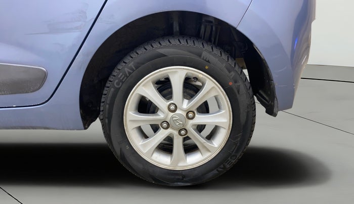 2015 Hyundai Grand i10 ASTA 1.1 CRDI, Diesel, Manual, 1,33,575 km, Left Rear Wheel