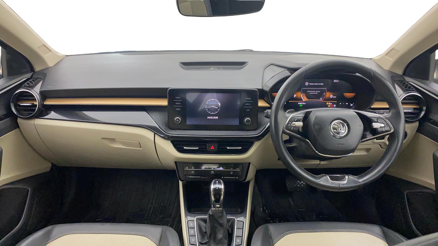 2023 Skoda SLAVIA STYLE 1.0L TSI AT, Petrol, Automatic, 55,024 km, Dashboard