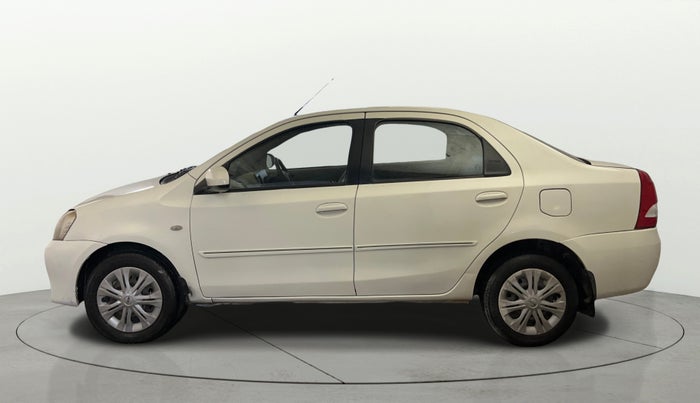 2014 Toyota Etios G, Petrol, Manual, 1,14,143 km, Left Side