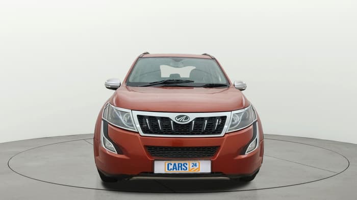 2017 Mahindra XUV500 W9, Diesel, Manual, 1,41,094 km, Front