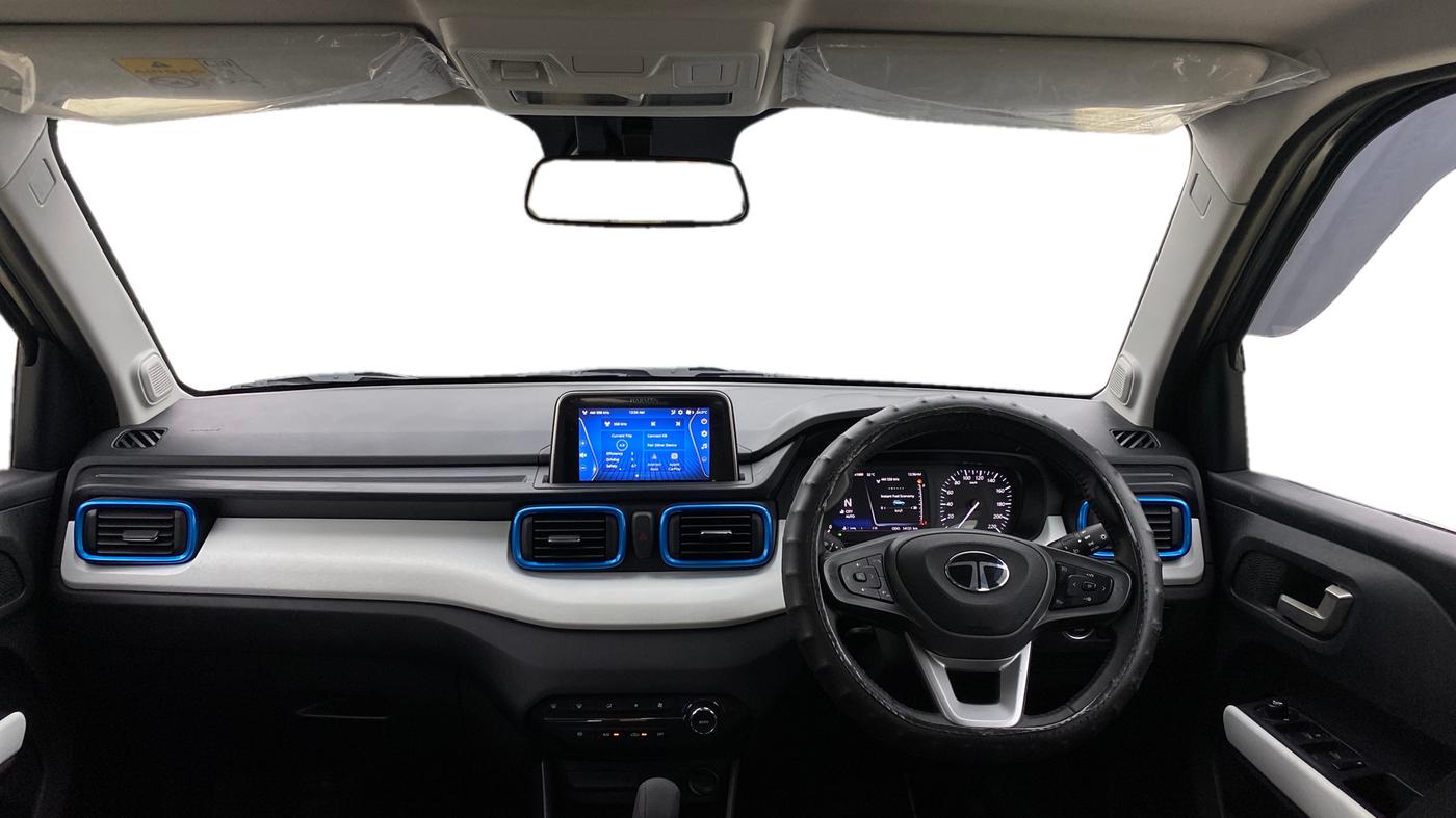 2024 Tata PUNCH Creative Dual Tone AMT Sunroof , Petrol, Automatic, 14,120 km, Dashboard