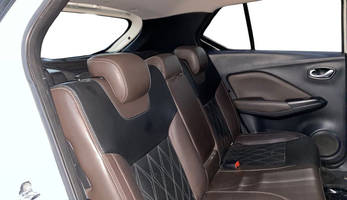 2020 Nissan Kicks XV PREMIUM (O) TURBO 1.3 DUAL TONE, Petrol, Manual, 54,686 km, Right Side Rear Door Cabin