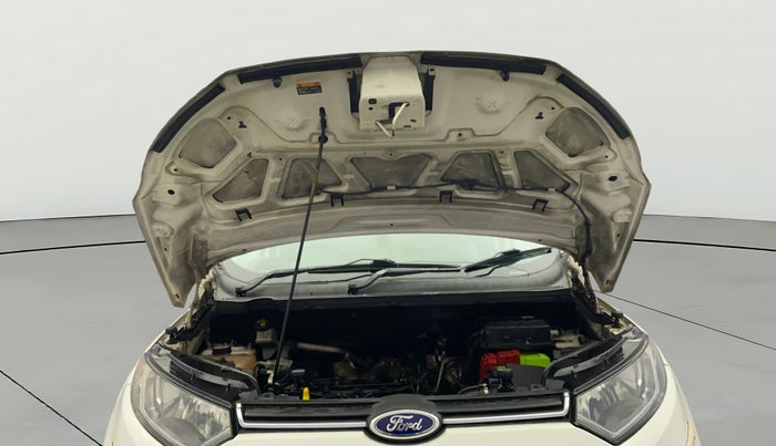 2014 Ford Ecosport TITANIUM 1.5L PETROL, Petrol, Manual, 1,18,915 km, Open Bonet