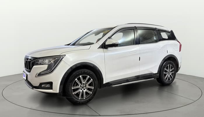 2022 Mahindra XUV700 AX 7 LUXURY P AT 7 STR, Petrol, Automatic, 48,653 km, Left Front Diagonal