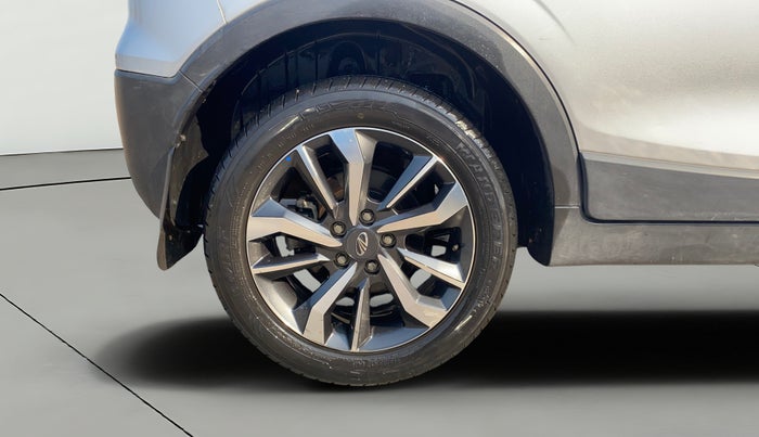 2019 Mahindra XUV300 W8 (O) 1.2 PETROL, Petrol, Manual, 66,047 km, Right Rear Wheel