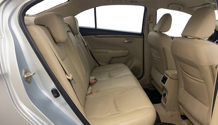 2022 Maruti Ciaz ALPHA 1.5 SHVS PETROL, Petrol, Manual, 34,894 km, Right Side Rear Door Cabin