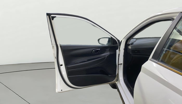 2022 Hyundai NEW I20 SPORTZ 1.2 MT, Petrol, Manual, 42,672 km, LHS Front Door