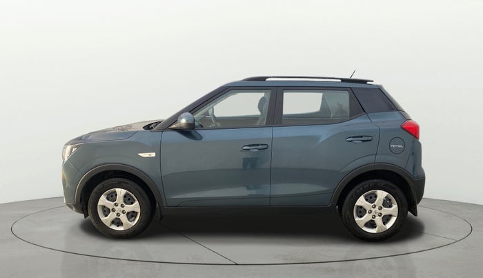 2023 Mahindra XUV300 W6 1.2 PETROL AMT, Petrol, Automatic, 16,670 km, Left Side