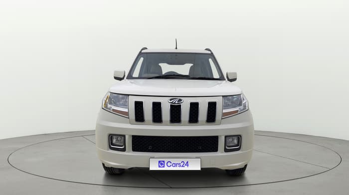 2016 Mahindra TUV300 T8, Diesel, Manual, 82,383 km, Front