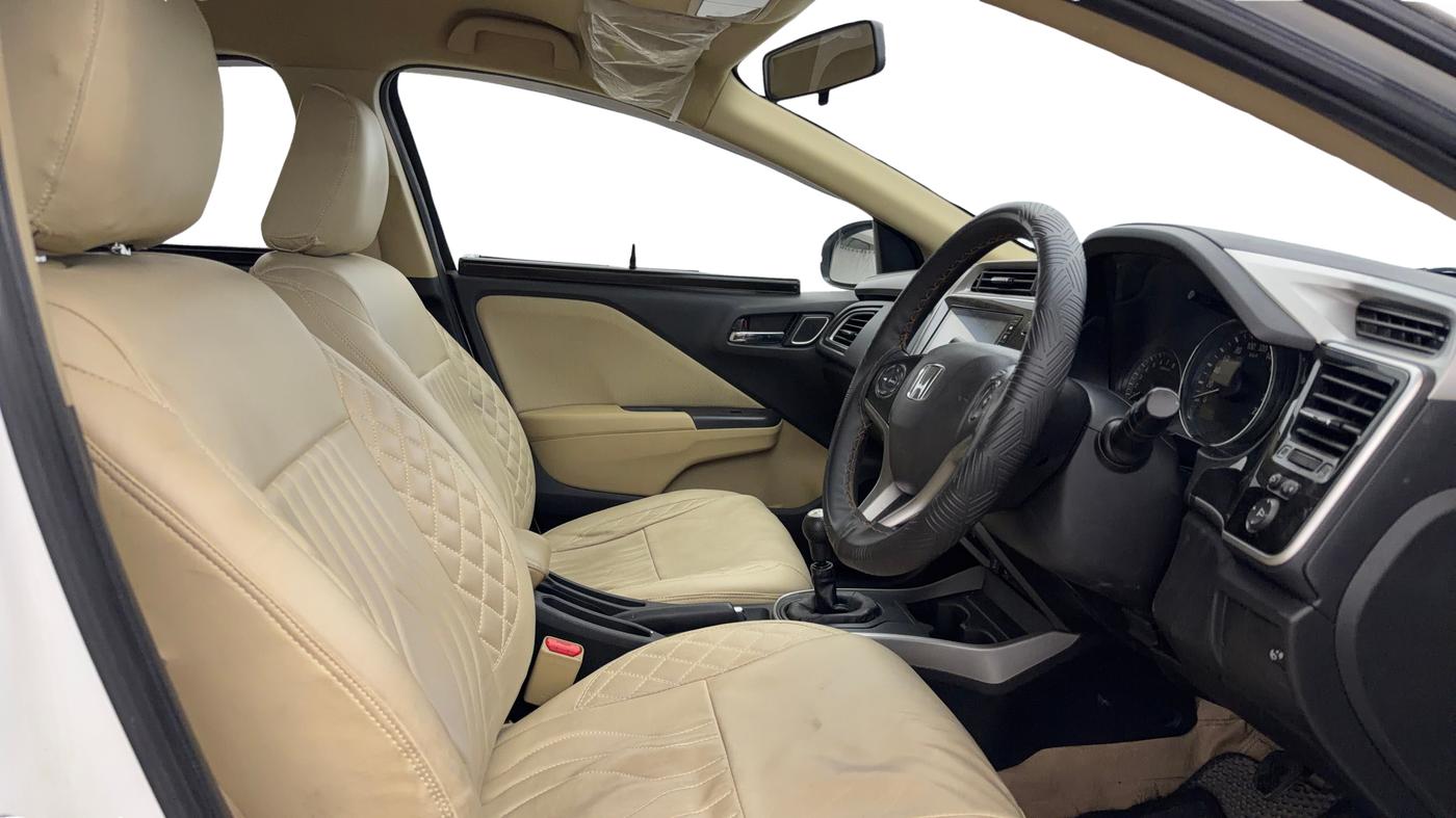 2021 Honda City 1.5L I-VTEC V MT 4TH GEN, Petrol, Manual, 77,333 km, Right Side Front Door Cabin
