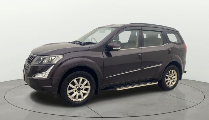 2015 Mahindra XUV500 W10, Diesel, Manual, 77,461 km, Left Front Diagonal