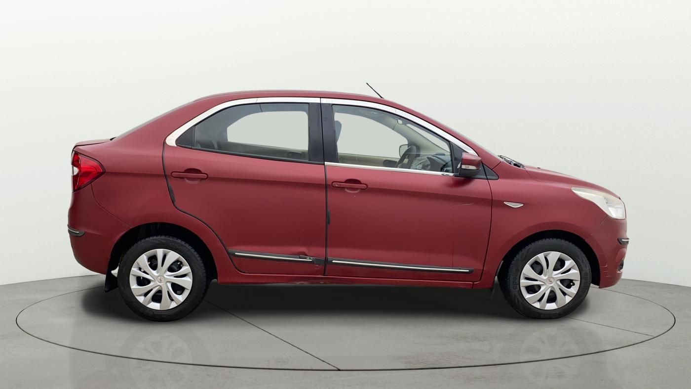 2015 Ford Figo Aspire TITANIUM 1.2 PETROL, Petrol, Manual, 1,07,151 km, Right Side View