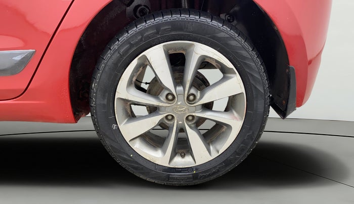 2015 Hyundai Elite i20 ASTA 1.2, Petrol, Manual, 1,08,947 km, Left Rear Wheel