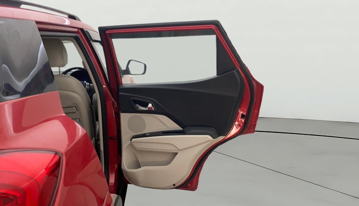 2019 Mahindra XUV300 W8 (O) 1.2 PETROL, Petrol, Manual, 41,851 km, RHS Rear Door