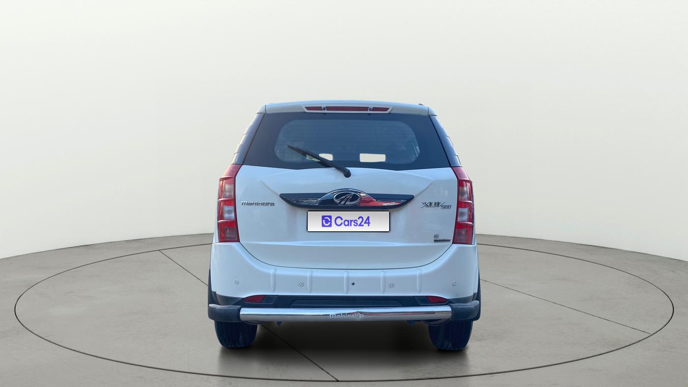 2017 Mahindra XUV500 G AT, Petrol, Automatic, 16,703 km, Back/Rear