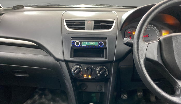 2016 Maruti Swift LXI, Petrol, Manual, 70,923 km, Air Conditioner