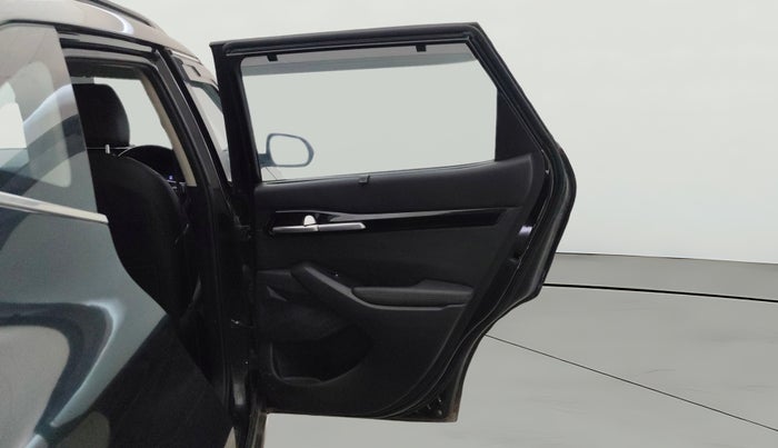 2021 KIA SELTOS HTX ANNIVERSARY EDITION 1.5 PETROL, Petrol, Manual, 83,936 km, RHS Rear Door