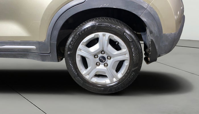 2020 KIA SONET HTX 1.5, Diesel, Manual, 67,995 km, Left Rear Wheel