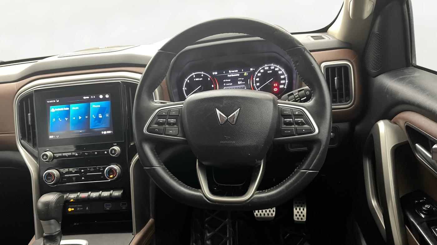 2023 Mahindra SCORPIO-N Z8 L DIESEL AT 2WD 6 STR, Diesel, Automatic, 1,18,649 km, Steering Wheel Close Up